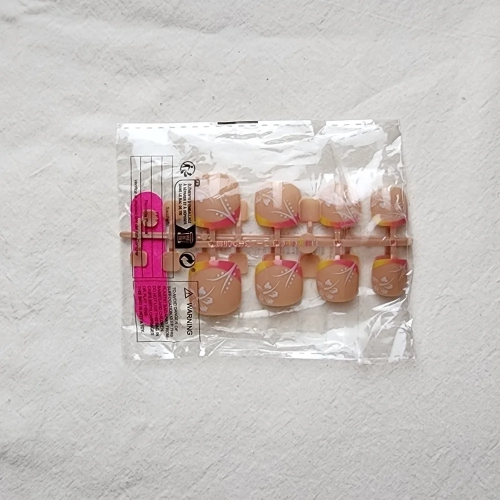 N/A 24 pieces